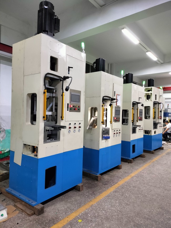 伺服粉末成型機(jī)-新材料、新技術(shù)、新工藝