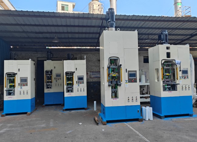 伺服粉末成型機(jī)在新能源車、儲能、風(fēng)電、光伏上的應(yīng)用